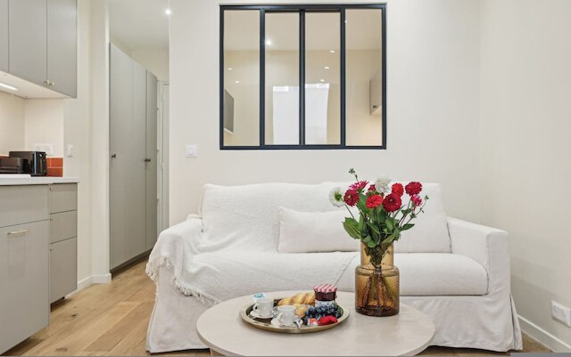 ガネロン イン パリ ウィズ 1 ベッドルームズ アンド 1 バスルームズ