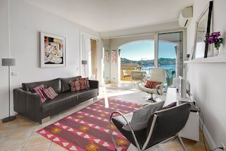 オールド タウン アパートメント ウィズ シー ビューズ エアコン