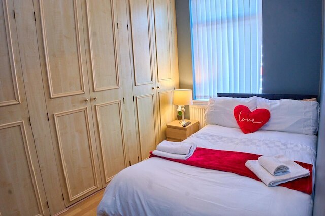 2ベッド クローズ トゥ エティハド、クープ ライブ、マンチェスター