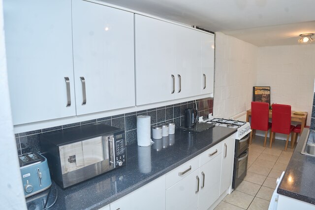 2ベッド クローズ トゥ エティハド、クープ ライブ、マンチェスター