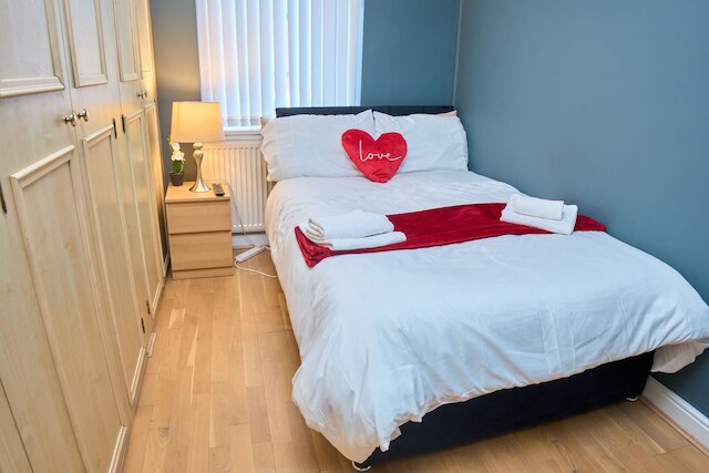 2ベッド クローズ トゥ エティハド、クープ ライブ、マンチェスター