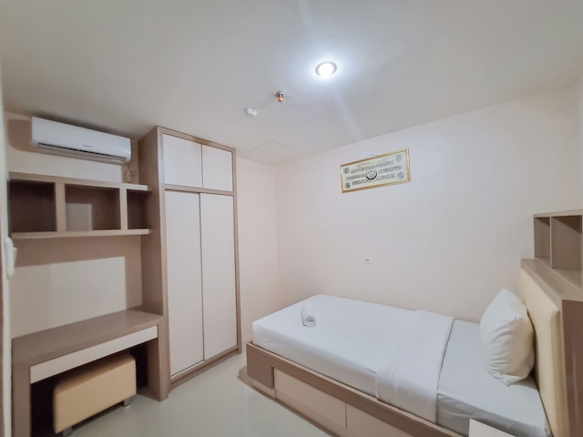 エレガント アンド スペーシャス 2BR ロフト グリーン パーク ジョグジャカルタ アパートメント