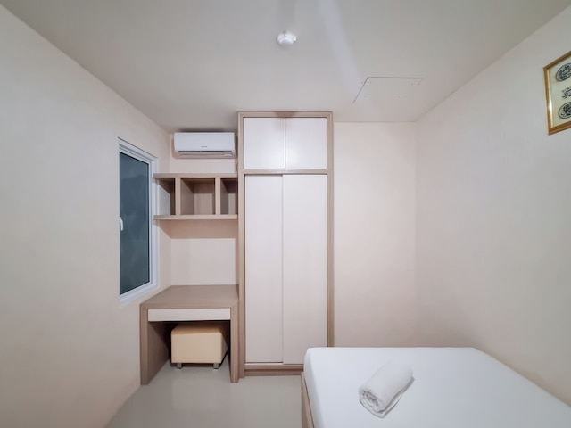 エレガント アンド スペーシャス 2BR ロフト グリーン パーク ジョグジャカルタ アパートメント