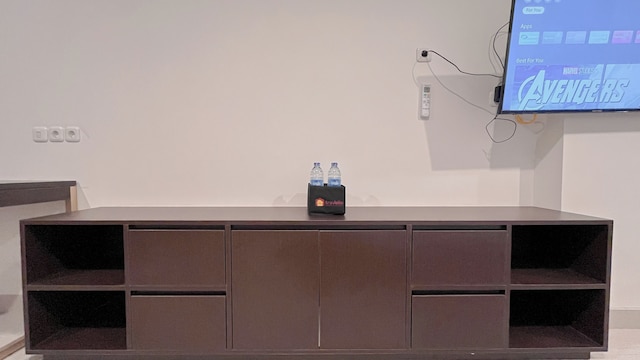 スタイリッシュ スタジオ (ノー キッチン) アパートメント アット スケールズ レジデンス ヌサ ドゥア バリ