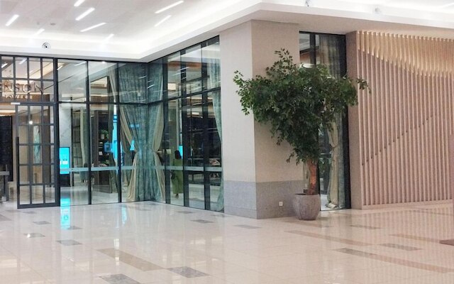 ミニマリスト 2 ベッドルーム アンド ウェル デザイン ルーム アット ベンソン スーパー モール マンション アパートメント