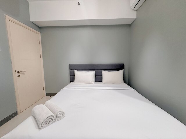 ミニマリスト 2 ベッドルーム アンド ウェル デザイン ルーム アット ベンソン スーパー モール マンション アパートメント