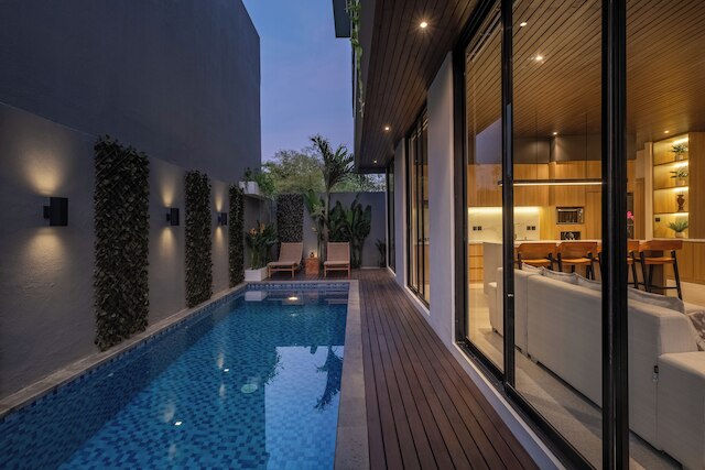 プライベート ヴィラ アイラ 9A 10ミン メラスティビーチ