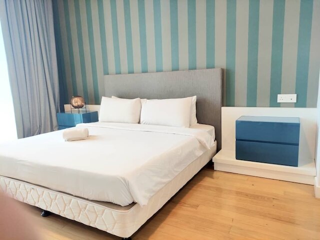 ラックス スイート アット プラチナム KLCC