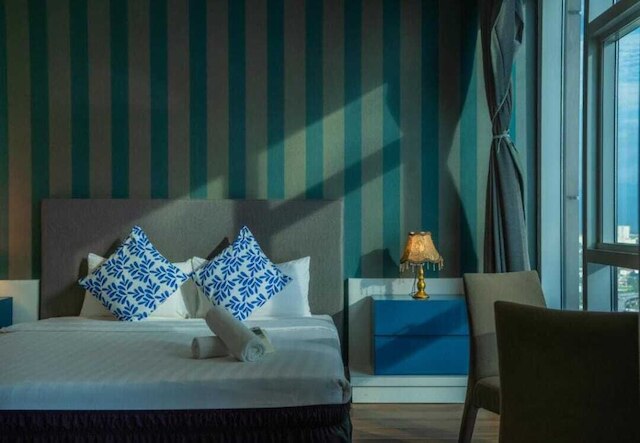 ラックス スイート アット プラチナム KLCC