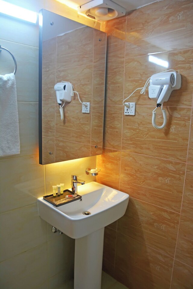 ホテル グランド ロイヤル ダンモンディ