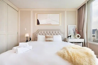 サルート ドゥ レマン ラグジュアリー アパートメント