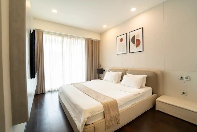 セレニティ スカイ ヴィラズ ラグジュアリー アパートメント