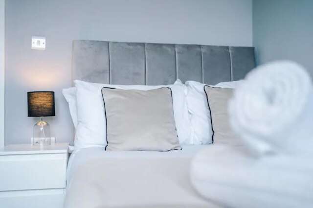 ハウス 3 ベッド スリープス 6 -ペッツ オーケー -パティオ -フリー パーキング