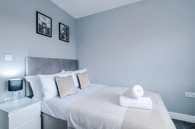 ハウス 3 ベッド スリープス 6 -ペッツ オーケー -パティオ -フリー パーキング