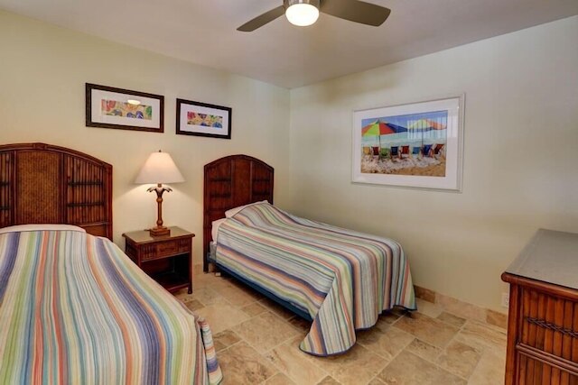 カマオレ ナル #405 2 ベッドルーム コンド