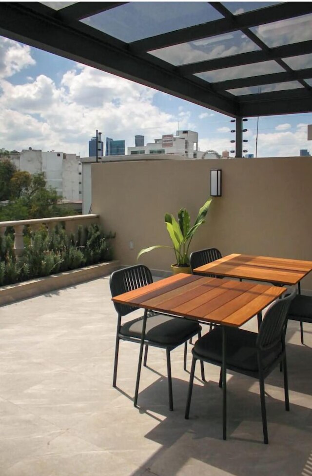 ラサイ カサ トナラ