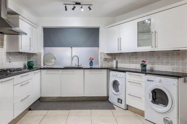 ラグジュアリー ヴィラ 6 ベッドルームズ ネクスト トゥ マーブル アーチ