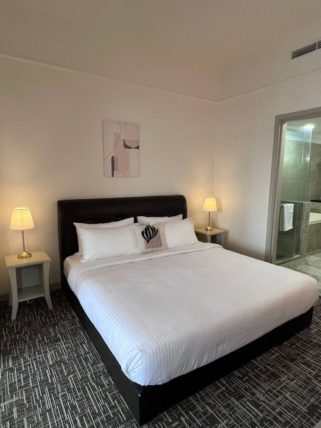 タヒーンズ スイート アット ベルジャヤ タイムズ スクエア