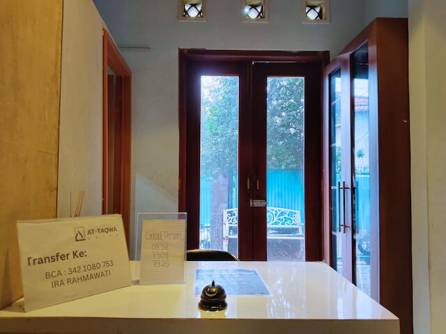 ホームステイ ファミリ タクワ