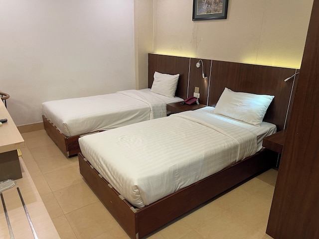 ラッキー シティ ホテル