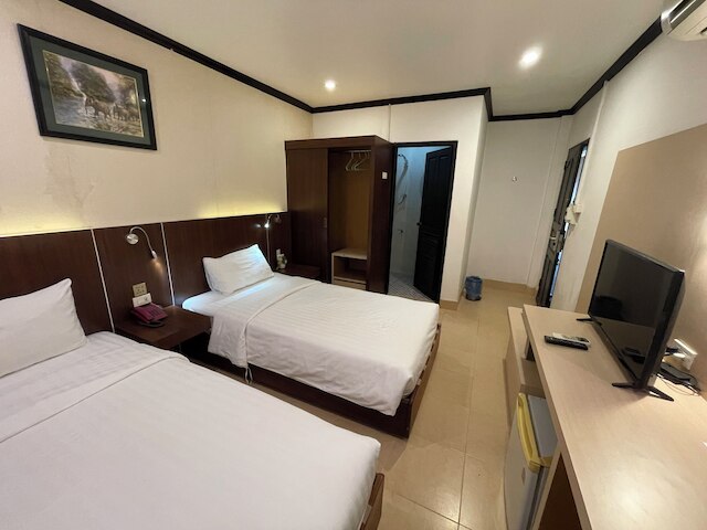 ラッキー シティ ホテル