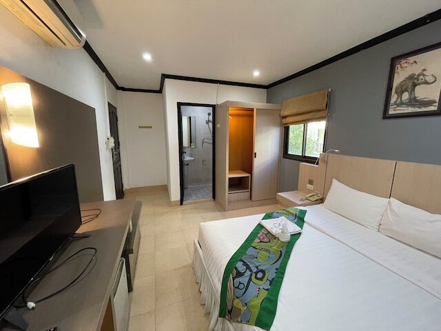 ラッキー シティ ホテル