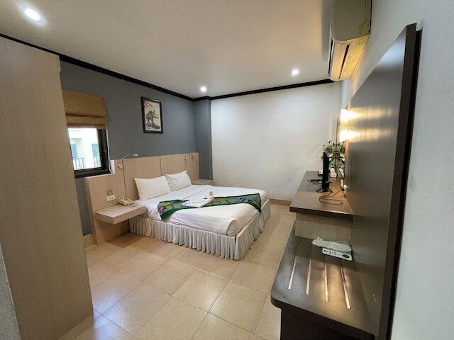 ラッキー シティ ホテル