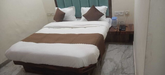 ホテル グッシュ ニューデリー レイルウェイ ステーション