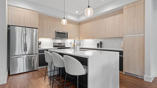 アップステイ！ニュー レノス スペーシャス アパートメント ニア ソコ