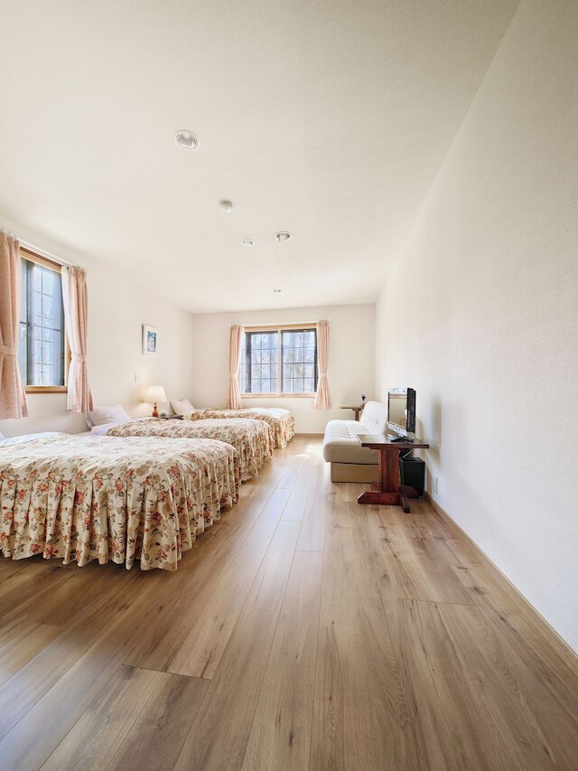 カナリアンホテル