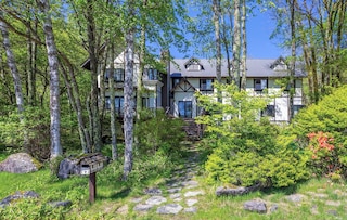 カナリアンホテル