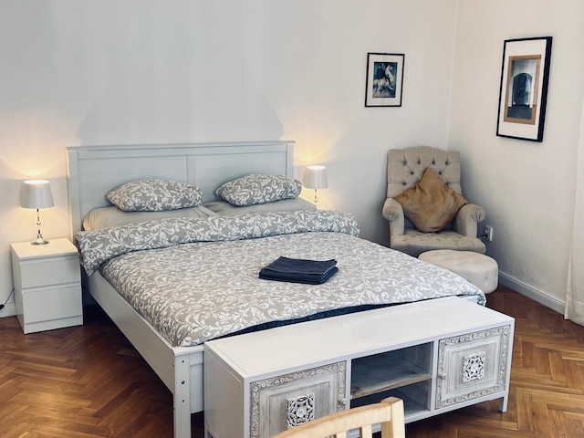 アット ザ ブルー ライオン & パーキング アシスタンス