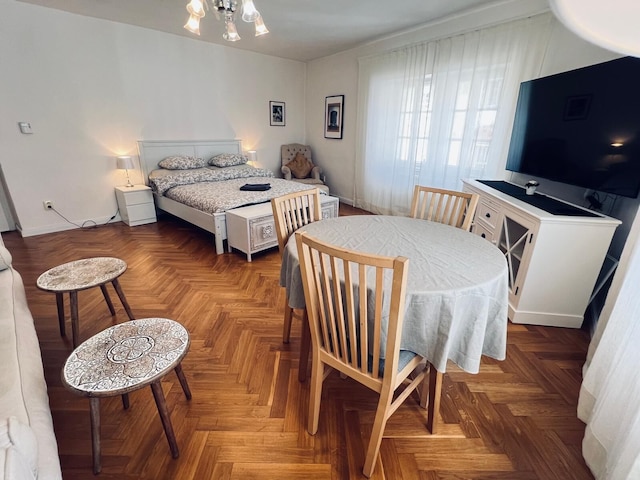 アット ザ ブルー ライオン & パーキング アシスタンス