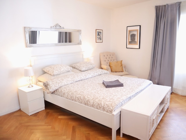 アット ザ ブルー ライオン & パーキング アシスタンス