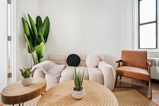 1290-3 ニュー リノベーテッド 2 ベッドルームズ イン UES