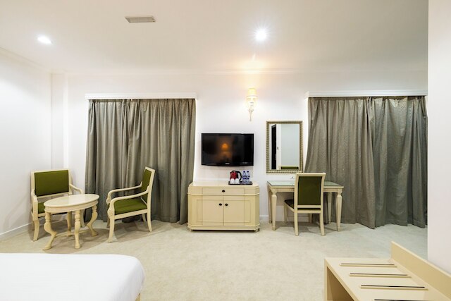 クラウン パーク ホテル