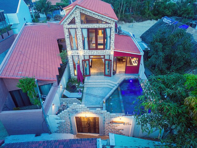 ラ ロッカ アン バン ビーチ