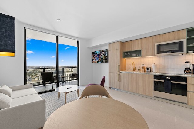 プライム シティ ロケーション ラグジュアリー コンド