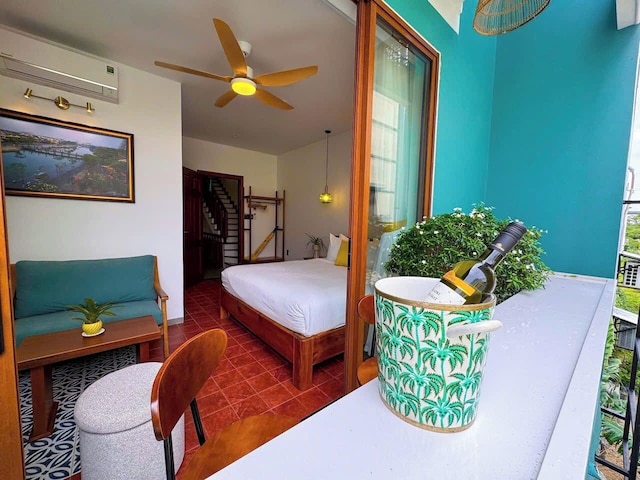 ブルー トロピカル ハウス ホイアン