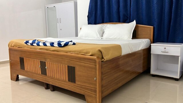 マドラス イン - ヌンガンバッカム