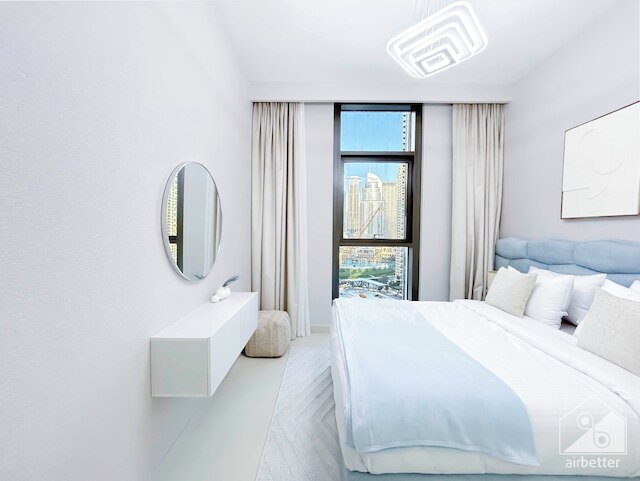 ラグジュアリー 4ベッドルーム バルコニー & ビューズ バージクラウン ダウンタウン