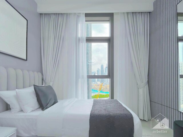 バージクラウン ラグジュアリー 3ベッドルーム バルコニー & ビュー