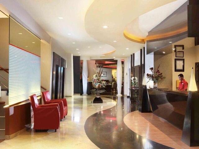 ホリソン アルカディア ワヒド ハシム