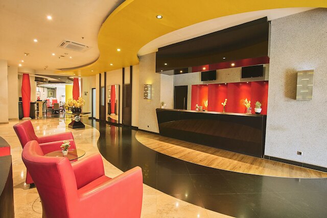 ホリソン アルカディア ワヒド ハシム