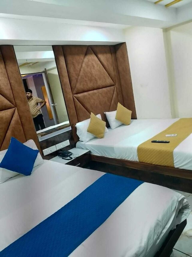 ホテル ラージ パレス