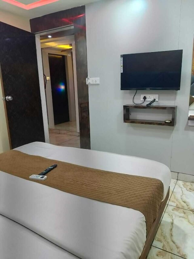 ホテル ラージ パレス