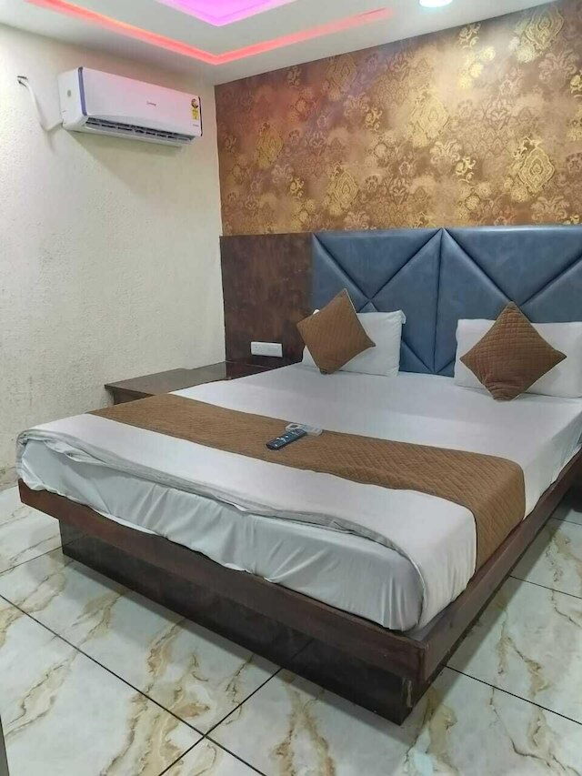 ホテル ラージ パレス