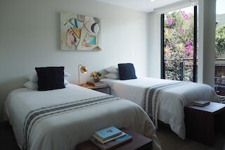 ハルディネス デ プーシキン バイ ザ ローカル ウェイ