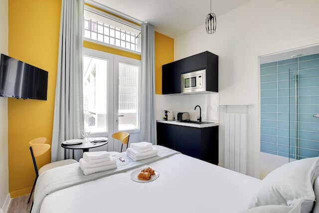 コージー スタジオ - 2P - クリニャンクール