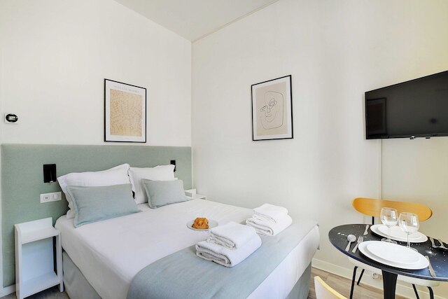 コージー スタジオ - 2P - クリニャンクール